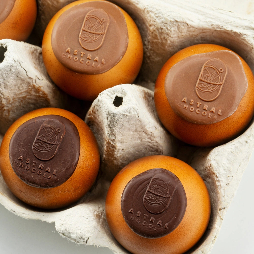 Coffret de 6 Œufs coquille au praliné & caramel vanille